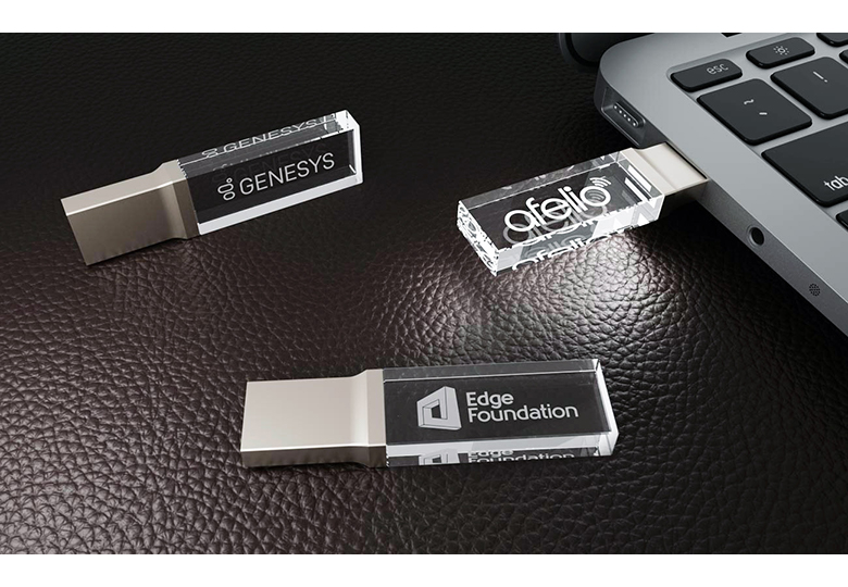 高品質・安全設計な「USBメモリ＆モバイルバッテリー」名入れサービス ...